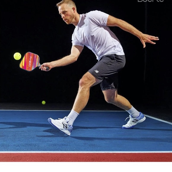 Boerte Pickleball set, 2 paddles, and four balls with case.
Enjoy this fun game - Picture 8 of 10